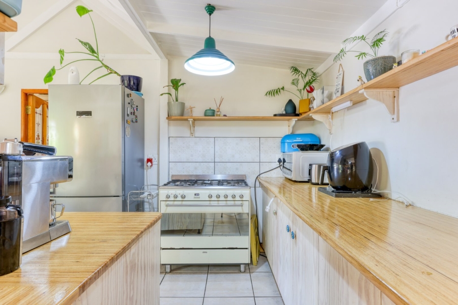 To Let 4 Bedroom Property for Rent in Crofters Valley Western Cape